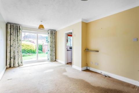 2 bedroom bungalow for sale, SILVERDALE CLOSE, BROCKHAM, RH3