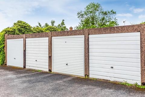 5 Silverdale Close, Brockham, Betchworth, RH3 7LN