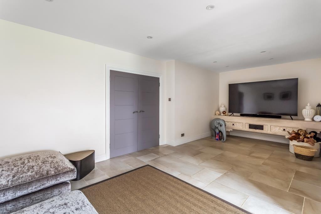 .living2.jpg