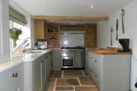 3 bedroom cottage to rent, Upper Holme, Huddersfield HD7
