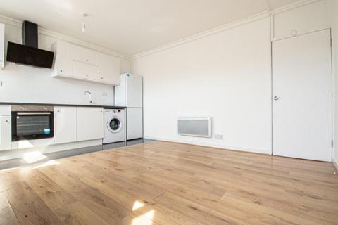 4 bedroom apartment to rent, Hare Walk, London