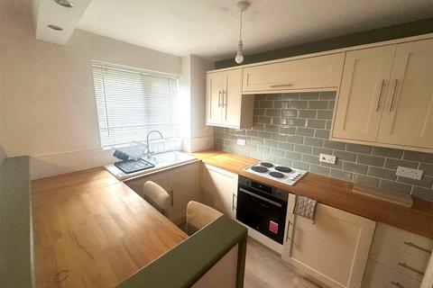 1 bedroom flat to rent, Courtlands Close, Watford WD24