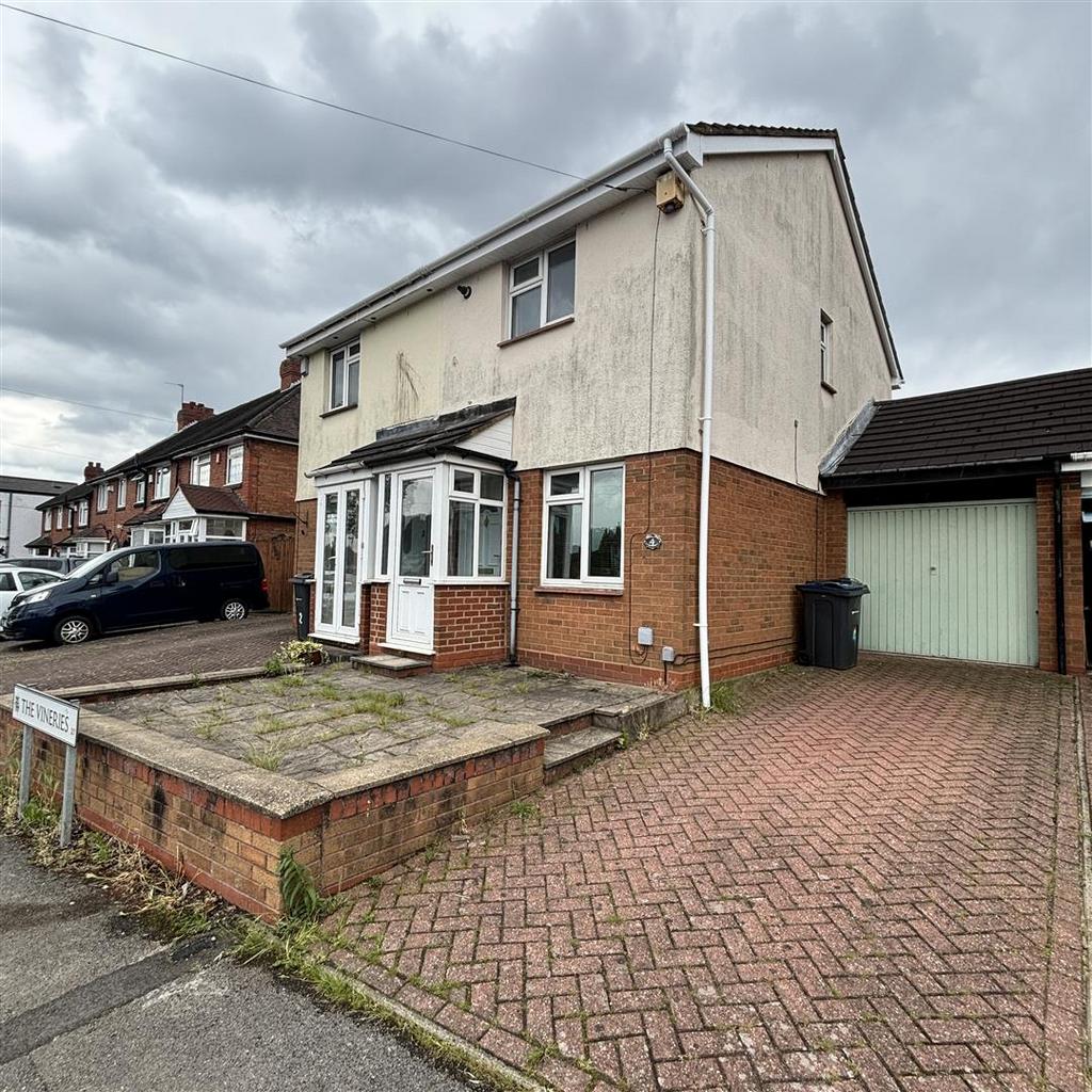 The Vineries, Birmingham B27 2 bed semidetached house £950 pcm (£219 pw)