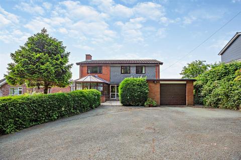 4 bedroom detached house for sale, Pear Tree Lane, Llanfair Caereinion, Welshpool