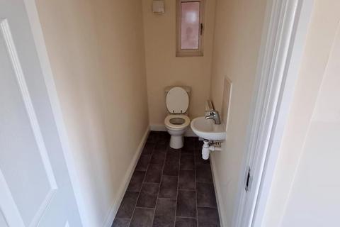 3 bedroom detached house to rent, Garden Village, Saltney, Chester