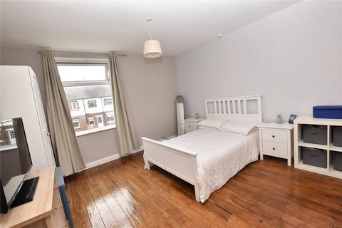 2 bedroom terraced house for sale, Park Street, Yeadon, Leeds