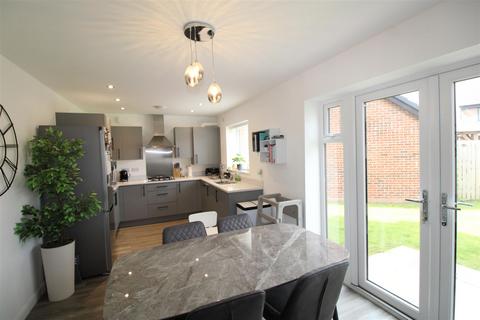 3 bedroom detached house for sale, Sandpiper Crescent, Abbey Heights, North Walbottle, Newcastle Upon Tyne