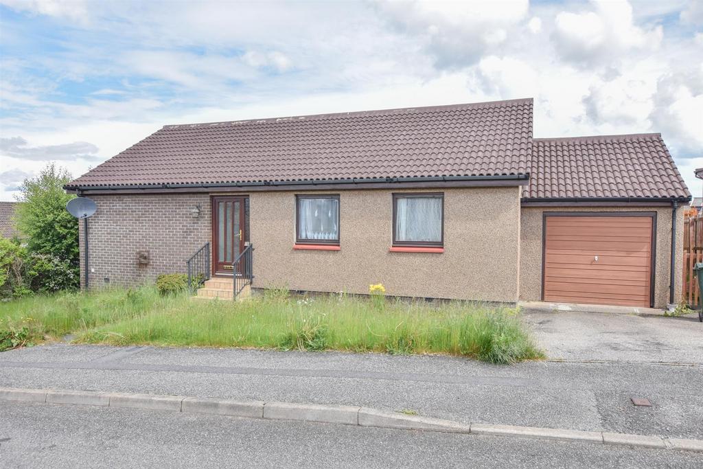 16 Trentham Drive, Westhill, Inverness 3 bed detached bungalow for sale