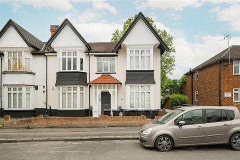 1 bedroom apartment for sale, Grove Hill, South Woodford