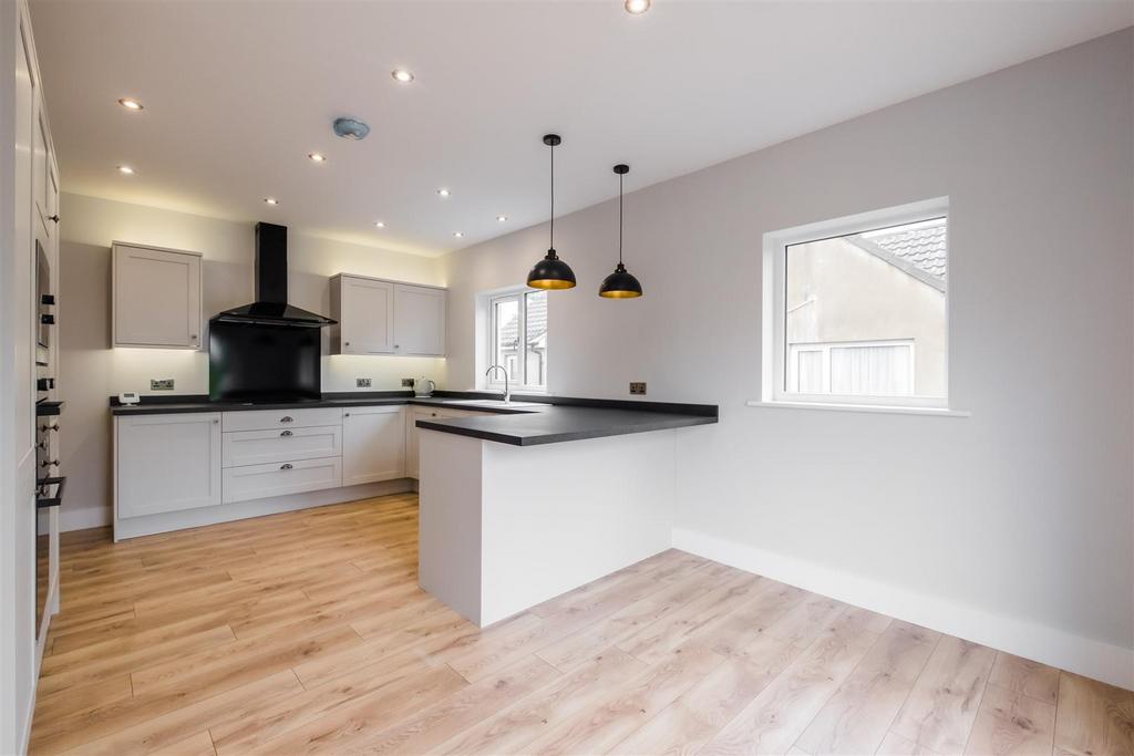 Open Plan Kitchen/Dining Room