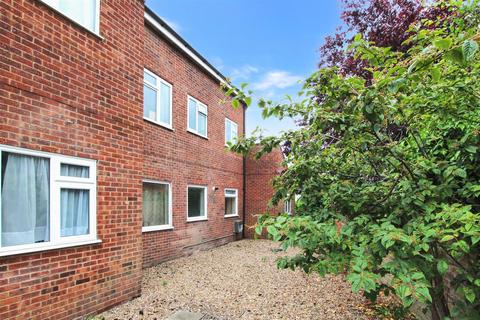 1 bedroom apartment for sale, Willingham Court, Market Rasen LN8