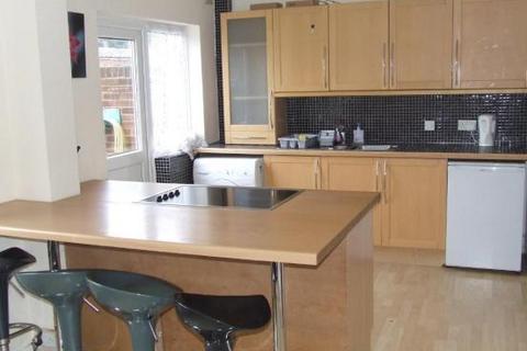 4 bedroom terraced house to rent, Briardale, Stevenage, Hertfordshire