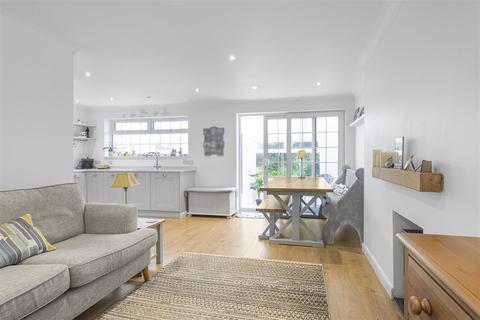 89 Nursery Road, Meopham, Gravesend, DA13 0NE