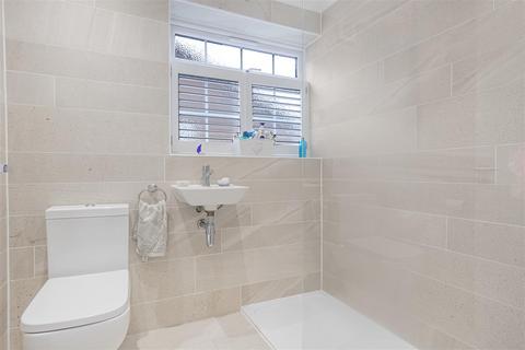 89 Nursery Road, Meopham, Gravesend, DA13 0NE