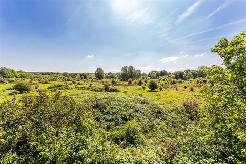 3 bedroom house for sale, RAYMEAD WAY, FETCHAM, KT22