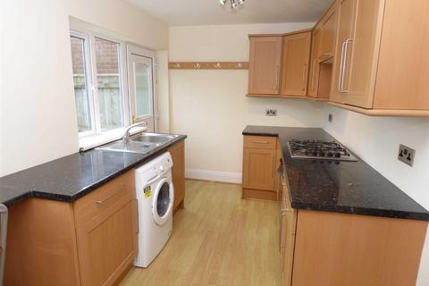 3 bedroom semi-detached house to rent, Hartley Avenue, Whitley Bay