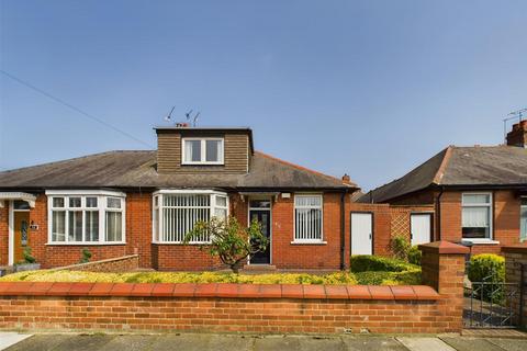 3 bedroom bungalow for sale, Glendale Avenue, North Shields