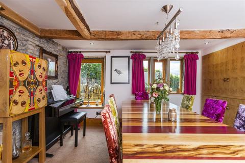 4 bedroom detached house for sale, Lascelles Hall Road, Lascelles Hall