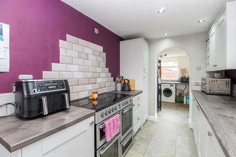 31 Hendal Lane, Wakefield, WF2 7NT