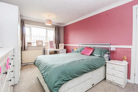31 Hendal Lane, Wakefield, WF2 7NT