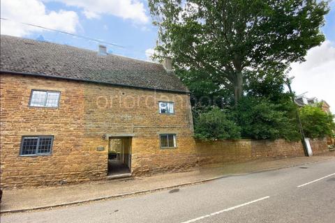 2 bedroom cottage to rent, High Street, Scaldwell, Northamptonshire NN6