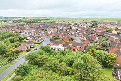 2 bedroom property with land for sale, Cawthorne Crescent, Filey