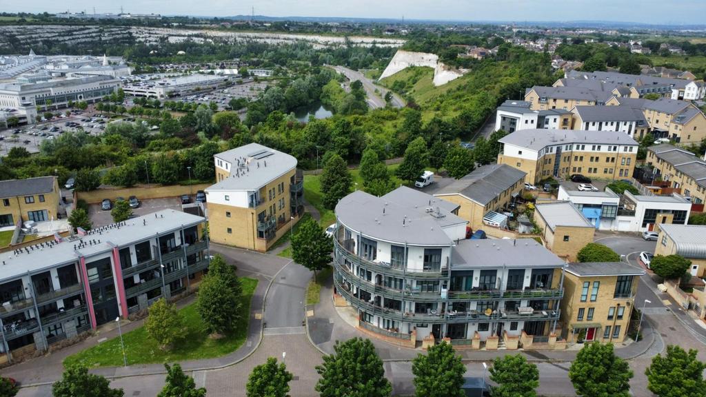 Near to Bluewater