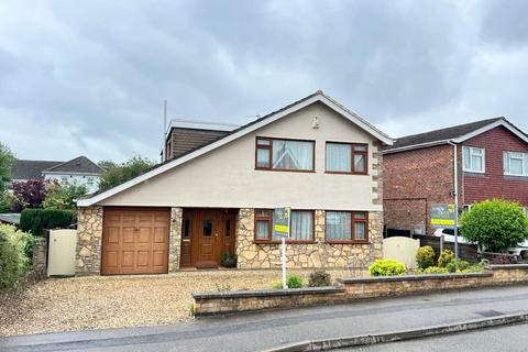 4 bedroom detached house for sale, Whitehill Road, Desborough, Kettering