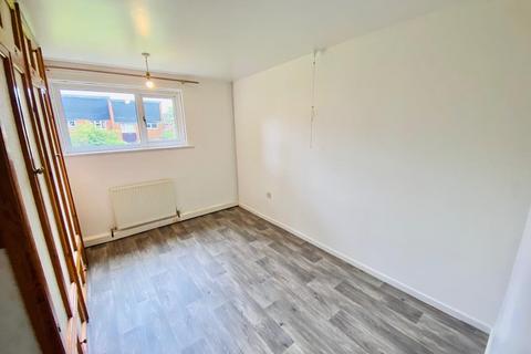 1 bedroom flat for sale, Springwood Hall Close, Huddersfield
