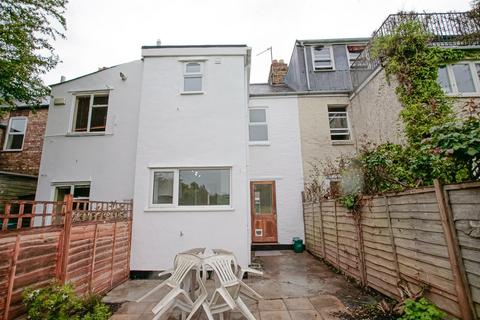 2 bedroom terraced house to rent, Marlborough Road, Oxford