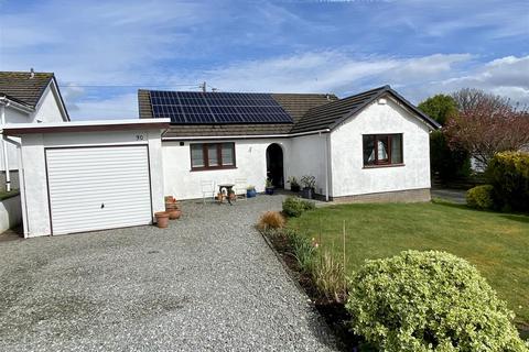 2 bedroom detached bungalow for sale, 30 Tros Yr Afon, Llangoed