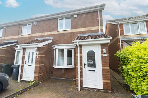 2 bedroom terraced house to rent, Locksley Close, North Shields