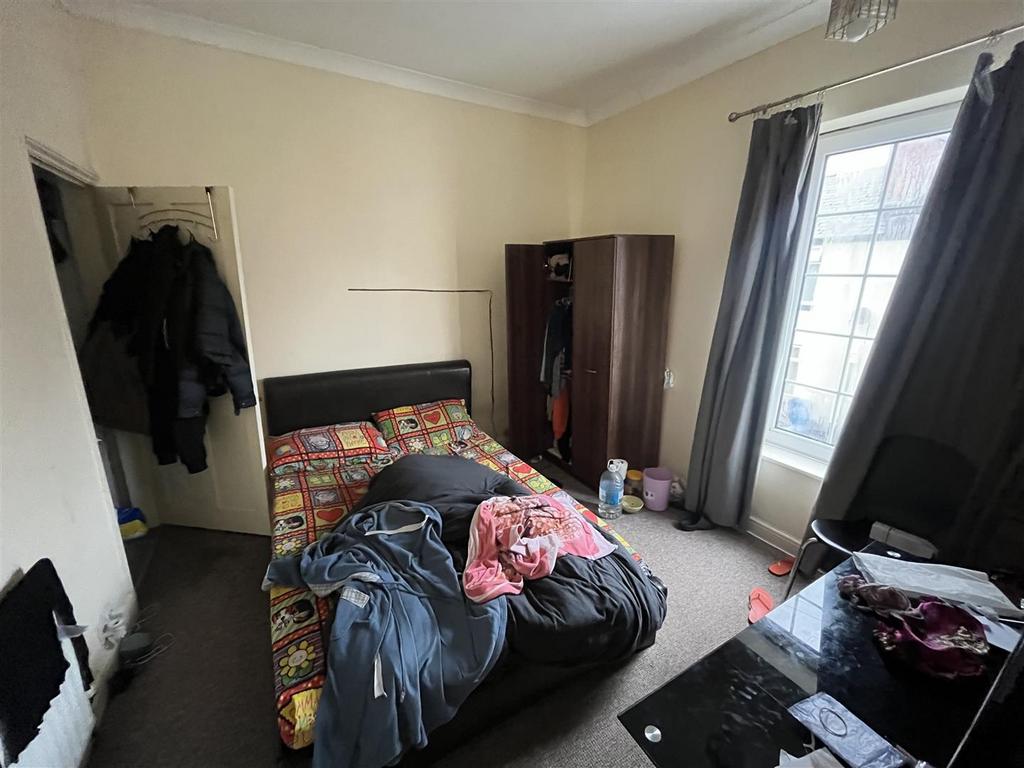 Bedroom Front