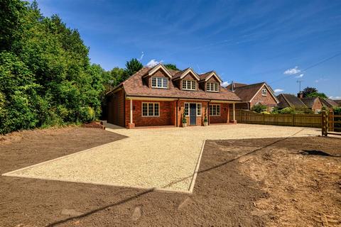4 bedroom detached house for sale, The Hamlet, Gallowstree Common RG4