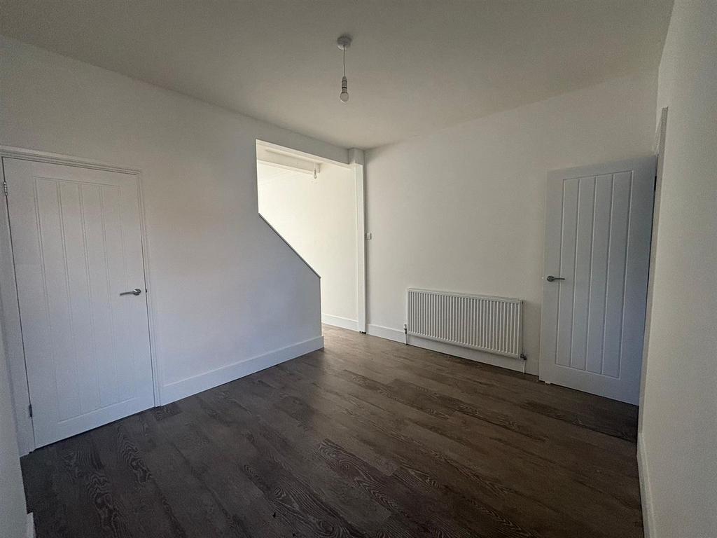 Lynn Road, Portsmouth 2 bed terraced house to rent £1,200 pcm (£277 pw)