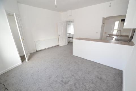 10 Albert Road, Queensbury, Bradford, BD13 1PB