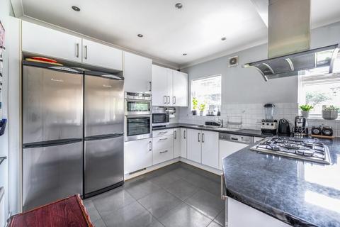 149 Devonshire Road, London, NW7 1DX