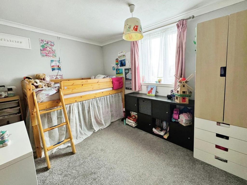 B9bd0b37-Bed 202.jpg