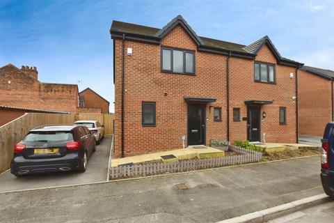 3 bedroom semi-detached house for sale, Clyde Street, Hull