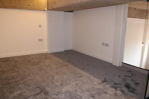 1 bedroom apartment for sale, Flat , Metro Court,  High Street, West Bromwich, B70 6JJ