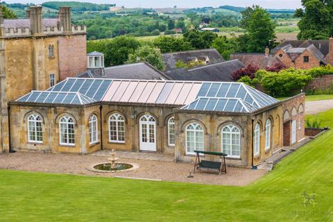 The Bell House Abbey Manor, Evesham, WR11 4TB