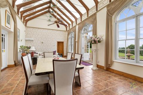 The Bell House Abbey Manor, Evesham, WR11 4TB