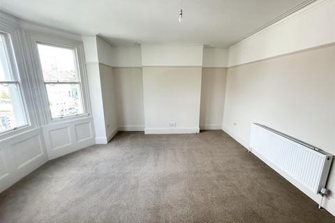 2 bedroom flat to rent, Sackville Road, Hove