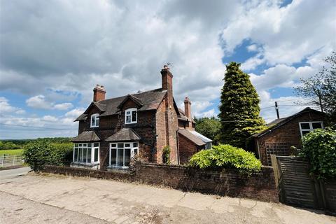 4 bedroom detached house to rent, Moseley Hall Farmhouse, Wolverhampton