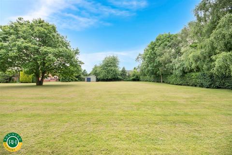 Lindale Bawtry Road, Hatfield Woodhouse, Doncaster, DN7 6BT