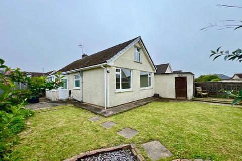 4 bedroom detached bungalow for sale, Hazel Close, Porthcawl, Bridgend County Borough, CF36 5RG