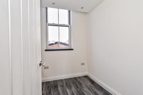 2 bedroom apartment to rent, Apartment 4, Oswald Road