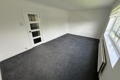 2 bedroom flat to rent, Burlington Road, Altrincham