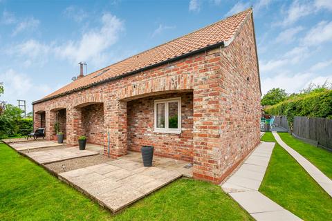 4 bedroom detached house for sale, Westfield Barn, Holme View Court, Burton Agnes, Driffield