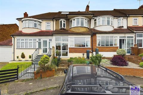 4 bedroom terraced house for sale, Central Park Gardens, Chatham